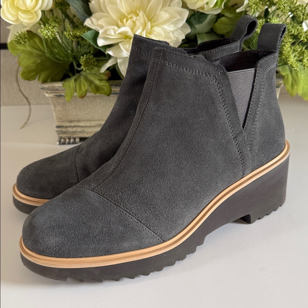 Toms Maude Charcoal Suede Leather Ankle Booties
